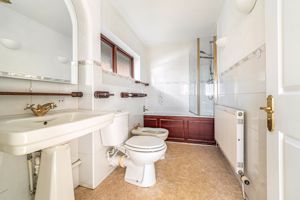 Photo 26- click for photo gallery